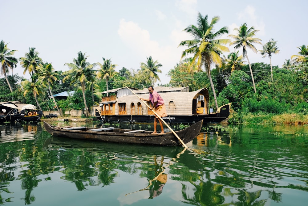 Kerala Backwaters: A Serenity Guide for Solo and Group Travelers in 2026
